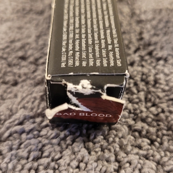 Urban Decay Lipsticks Bad Blood and 100 Degrees - Picture 5 of 12